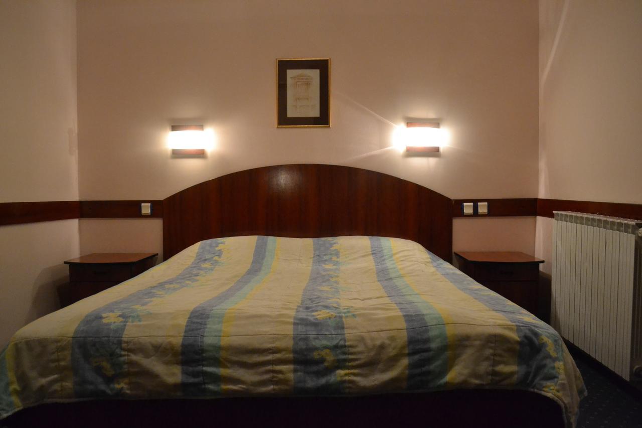 Hotel Mimoza Kumanovo Luaran gambar