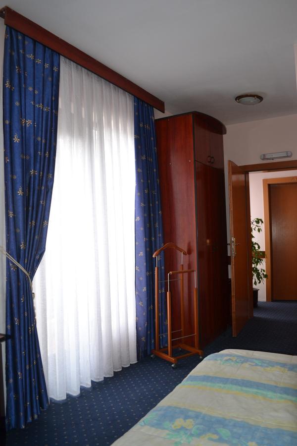 Hotel Mimoza Kumanovo Luaran gambar
