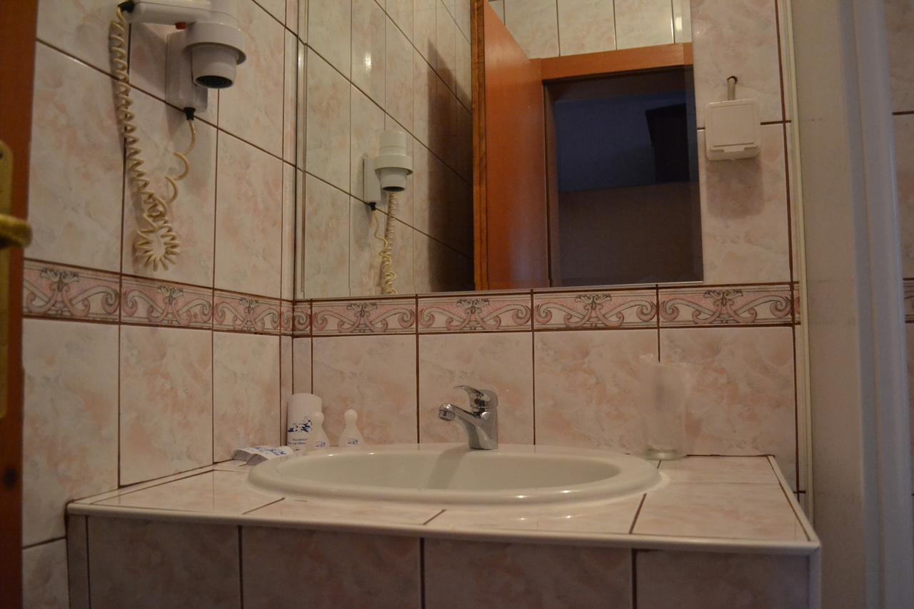 Hotel Mimoza Kumanovo Luaran gambar