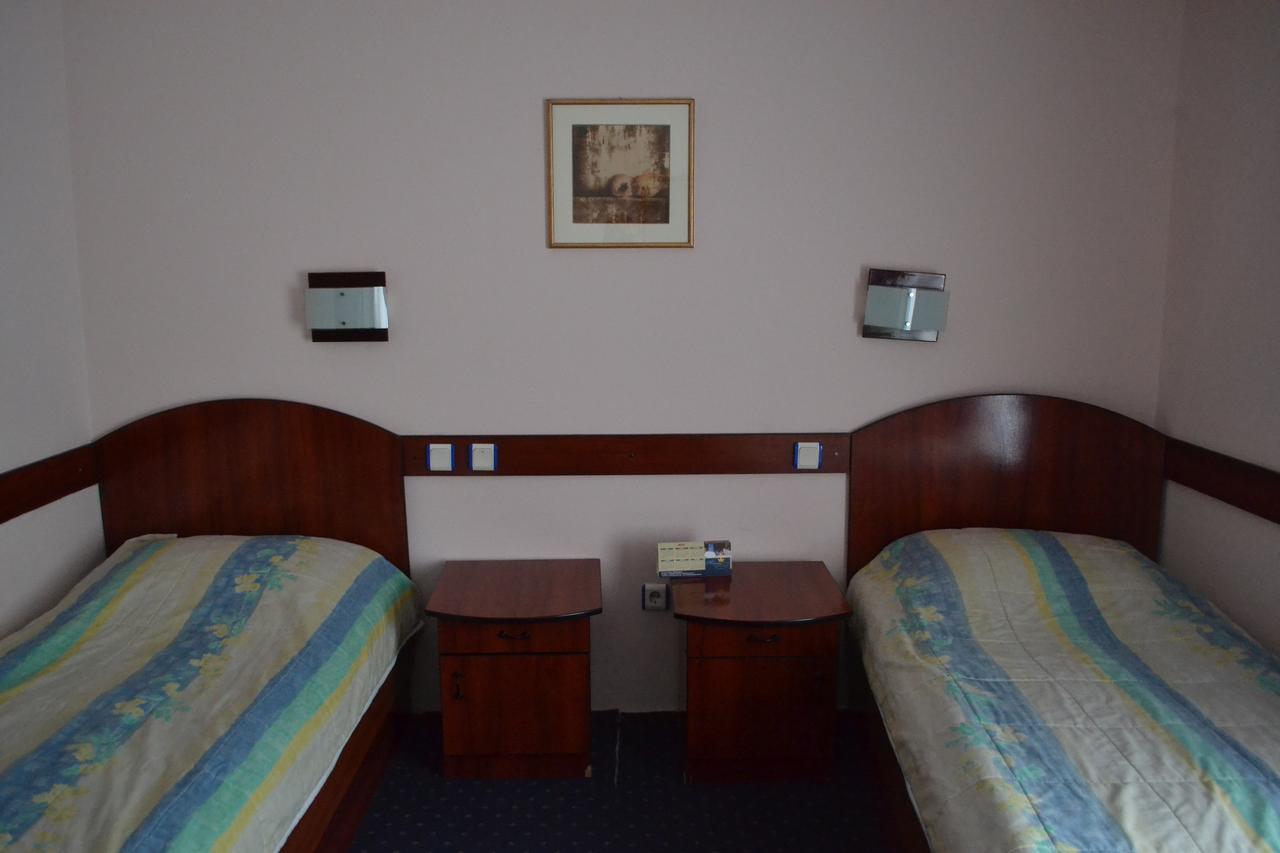 Hotel Mimoza Kumanovo Luaran gambar